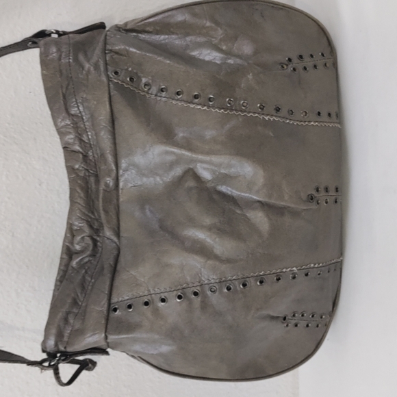 💥FINAL PRICE💥Dark Smokey Gray Leather Drawstring Crossbody Shoulder Bag. - Picture 4 of 14